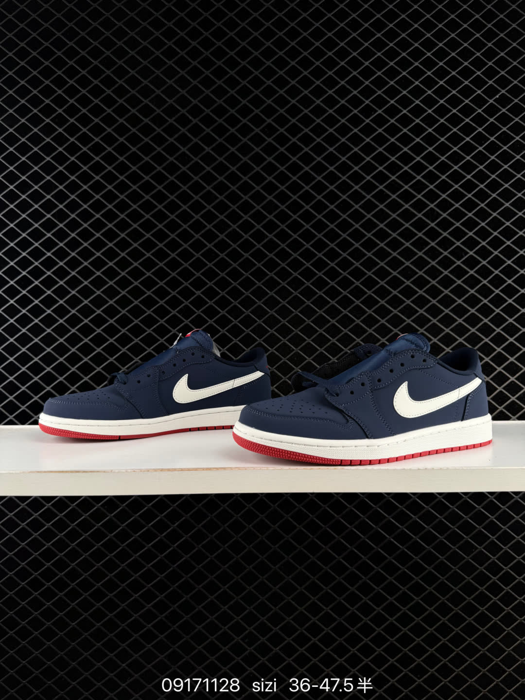 Nike Air Jordan 1 Retro Low-IX8478